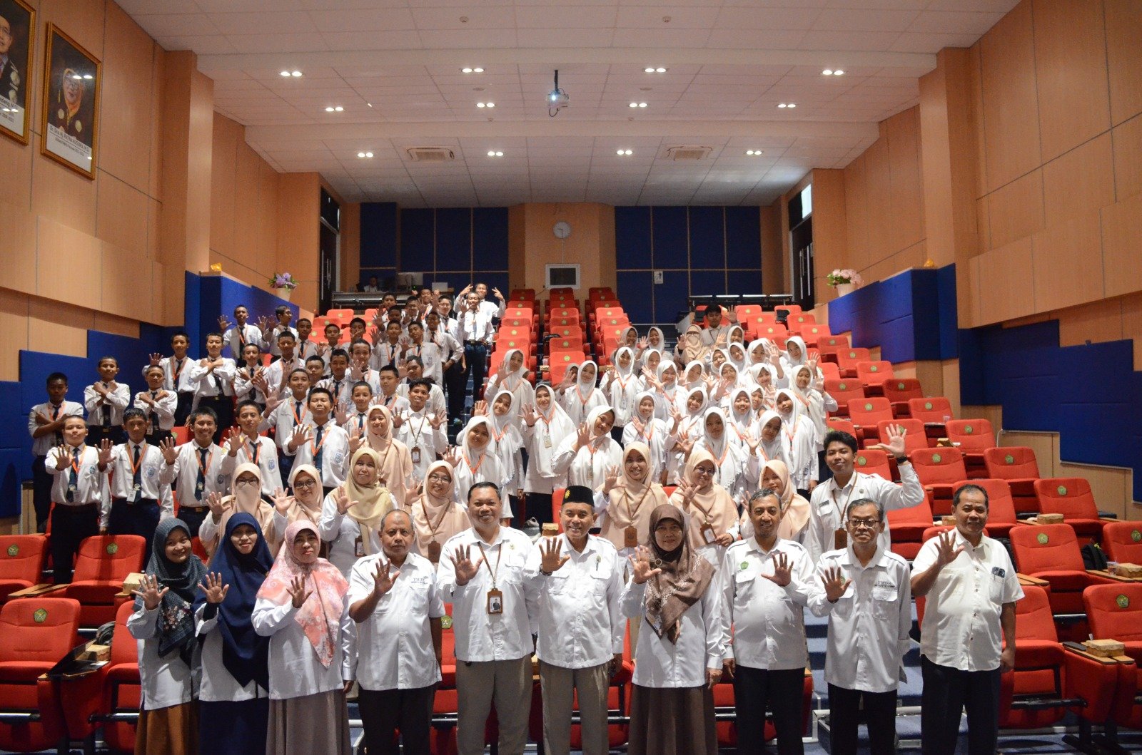 Kunjungan ke FMIPA Unmul